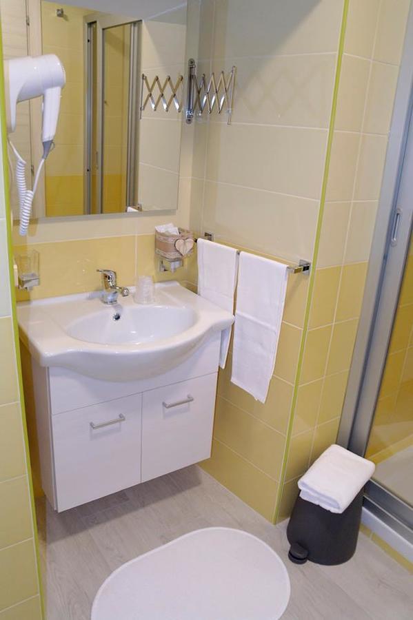 B&B Chiaia 216 Naples Luaran gambar